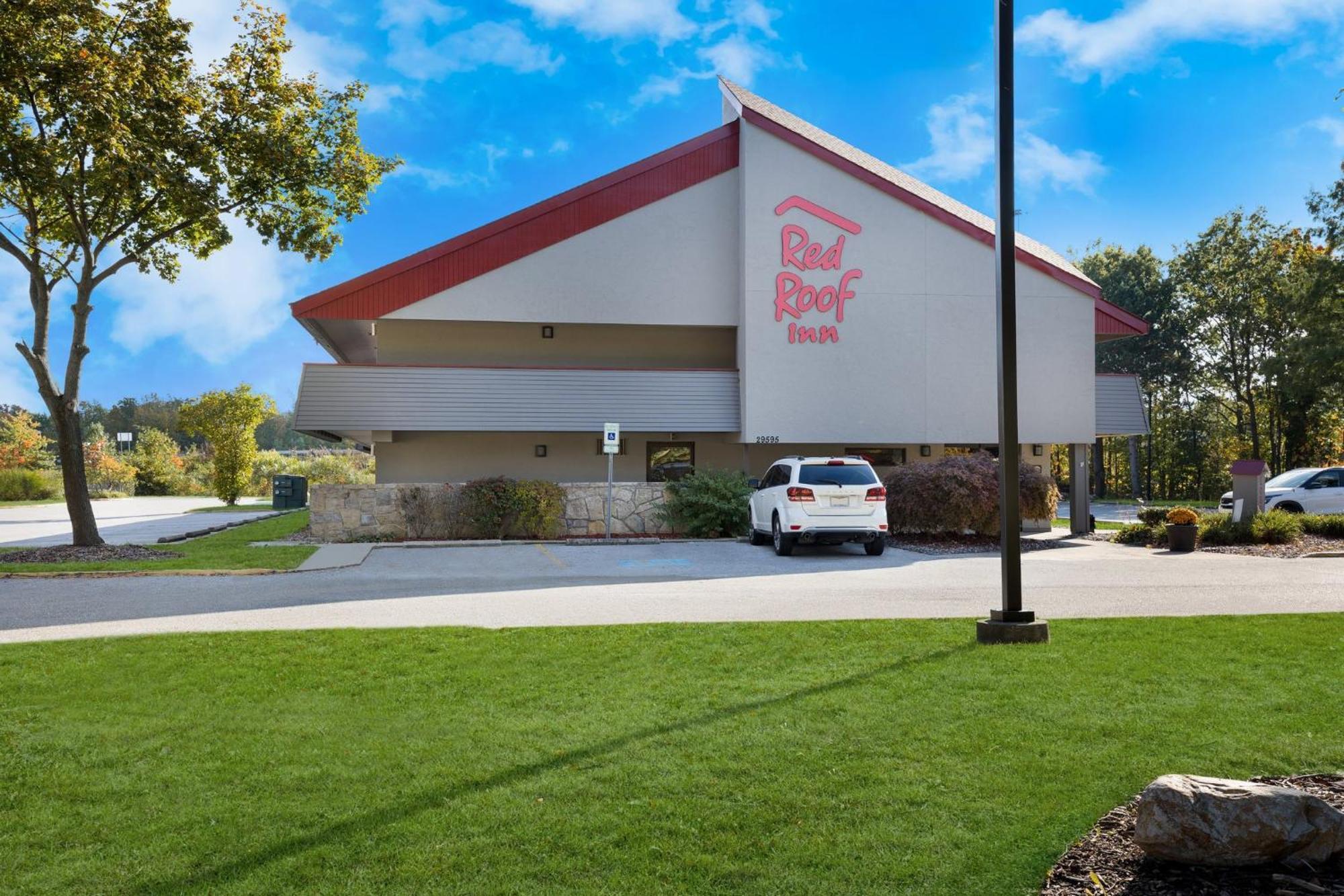 Red Roof Inn Cleveland - Westlake Exteriér fotografie